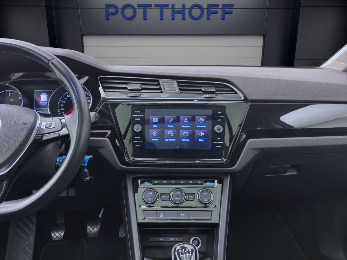Thumb 12: Volkswagen Touran 2.0 TDI COMFORTLINE PANO AHK NAVI DCC