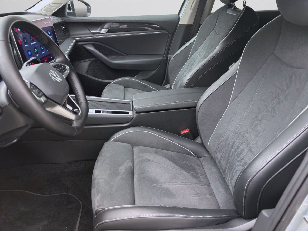 Thumb 8: Volkswagen Passat Variant 1.5 TSI eHybrid DSG BUSINESS AHK NAVI KAMERA SITZHZG