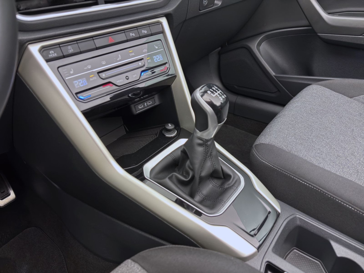 Thumb 11: Volkswagen T-Roc Cabriolet 1.0 TSI MOVE PDC LED+ SITZHZG