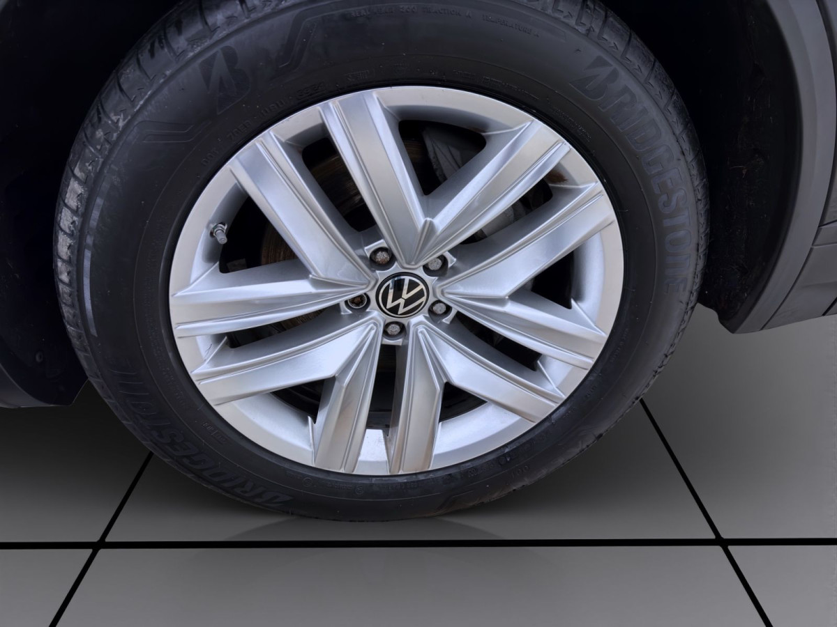 Thumb 7: Volkswagen Touareg 3.0 TDI V6 Tiptronic 4M AHK NAVI LUFT ACC