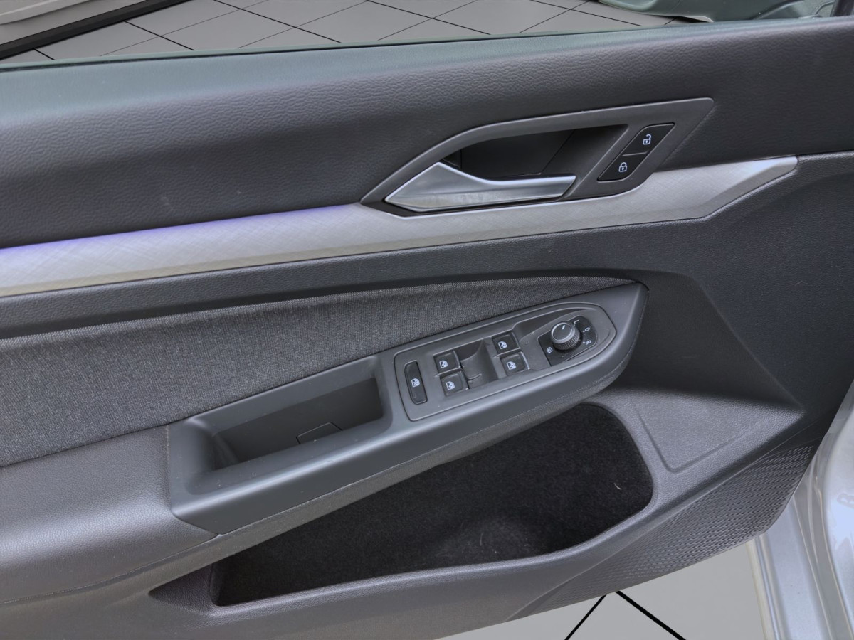 Thumb 9: Volkswagen Golf Variant 2.0 TDI DSG LIFE NAVI PDC LED SITZHZG