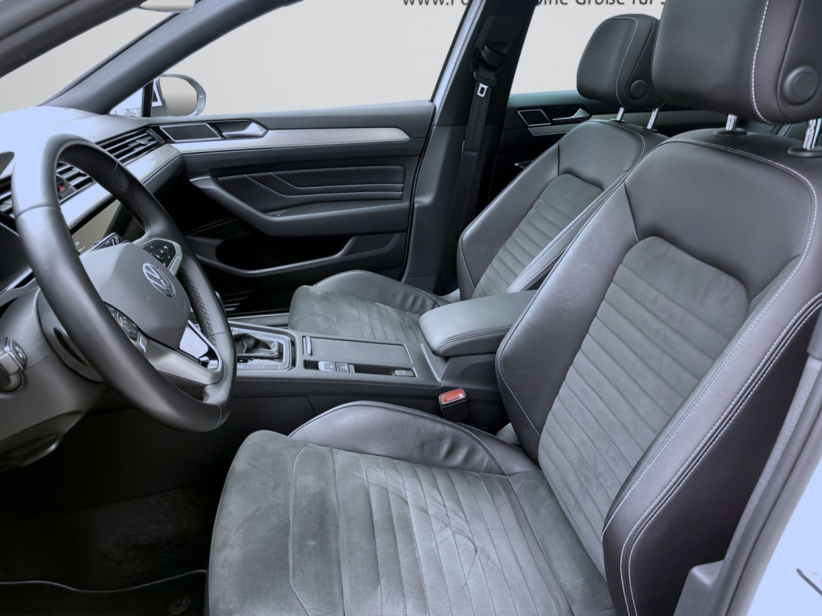 Thumb 8: Volkswagen Passat Variant 2.0 TDI DSG ELEGANCE STANDHZG AHK PANO IQ.LIGHT