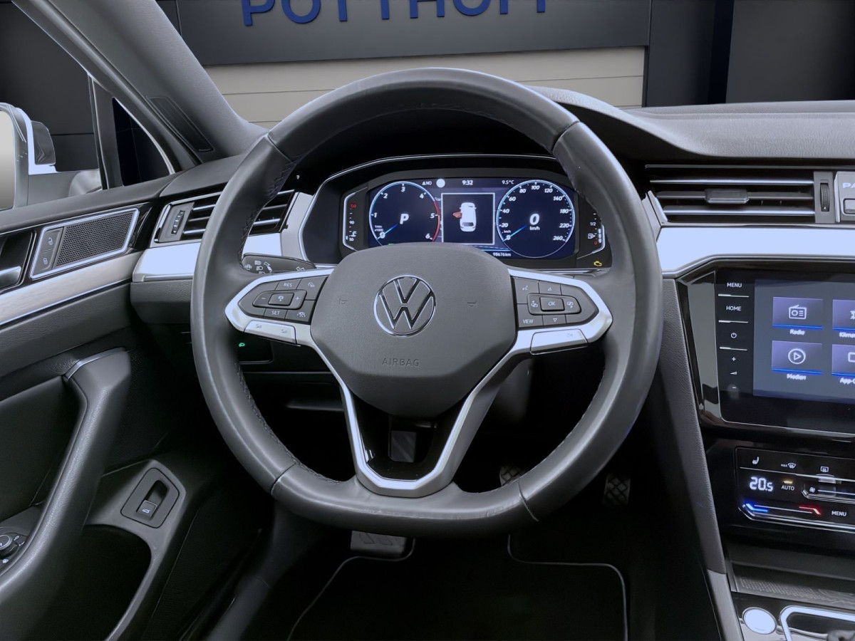 Thumb 10: Volkswagen Passat Variant 2.0 TDI DSG ELEGANCE STANDHZG AHK PANO IQ.LIGHT