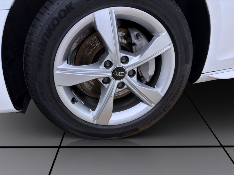 Bild 7: Audi A4 Avant 40 TDI ADVANCED PANO STDHZG AHK KAMERA