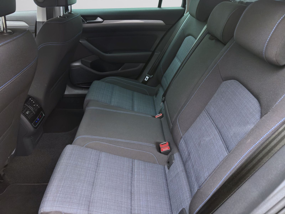 Thumb 13: Volkswagen Passat Variant 1.4 TSI eHybrid DSG GTE NAVI KAMERA LED PDC