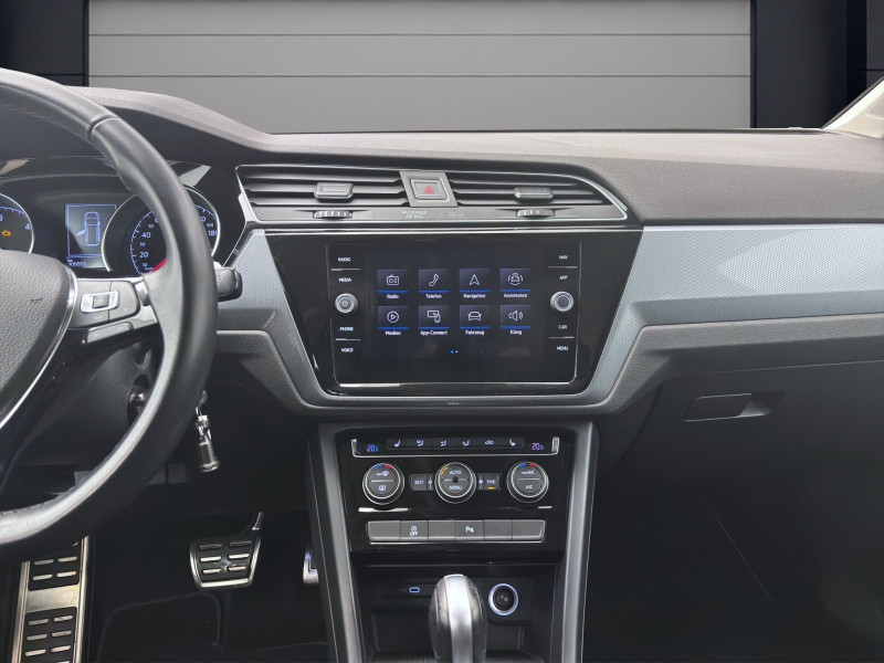 Bild 12: Volkswagen Touran 2.0 TDI DSG ACTIVE NAVI PDC SITZHZG ACC