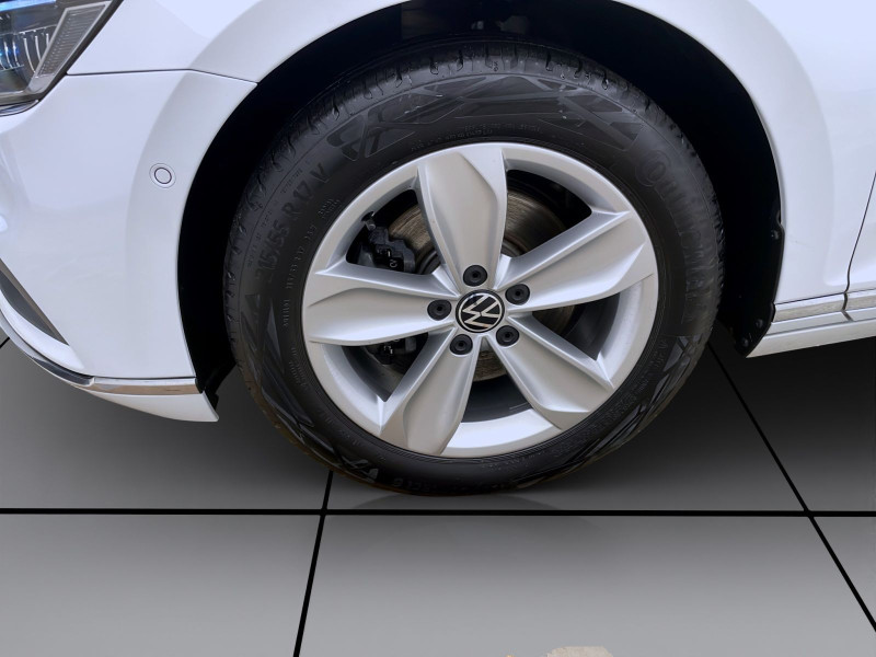 Bild 7: Volkswagen Passat Variant 2.0 TDI DSG ELEGANCE NAVI KAMERA IQ.LIGHT