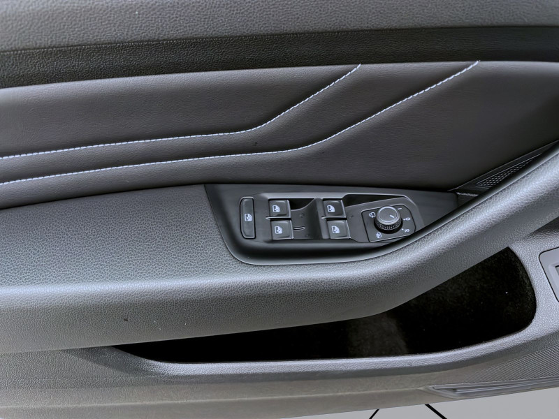 Bild 9: Volkswagen Passat Variant 2.0 TDI DSG ELEGANCE NAVI KAMERA IQ.LIGHT