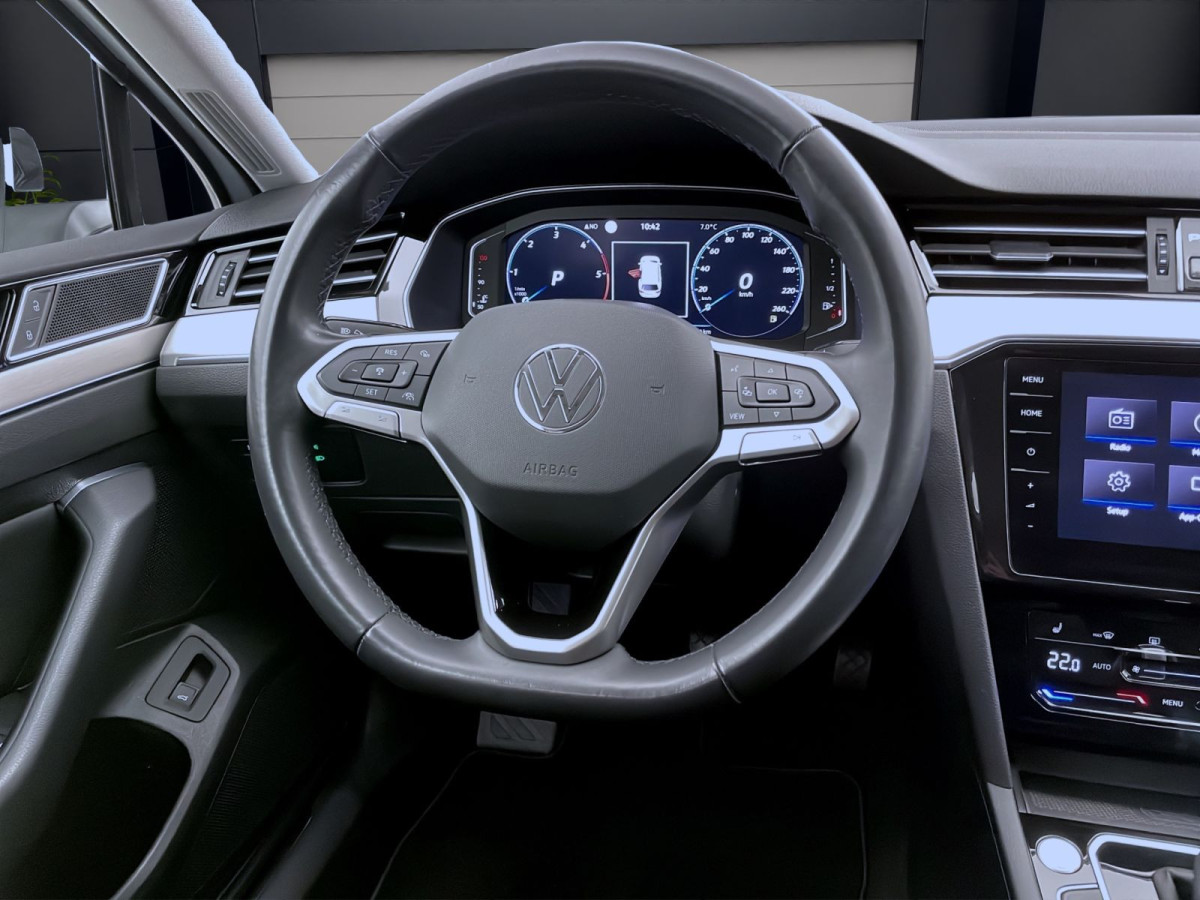 Thumb 10: Volkswagen Passat Variant 2.0 TDI DSG ELEGANCE NAVI KAMERA IQ.LIGHT