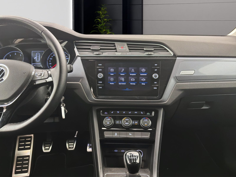 Bild 12: Volkswagen Touran 1.5 TSI ACTIVE NAVI KLIMA PDC SHZG