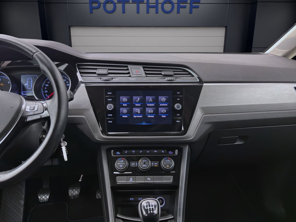Thumb 12: Volkswagen Touran 2.0 TDI COMFORTLINE NAVI AHK KAMERA KLIMA
