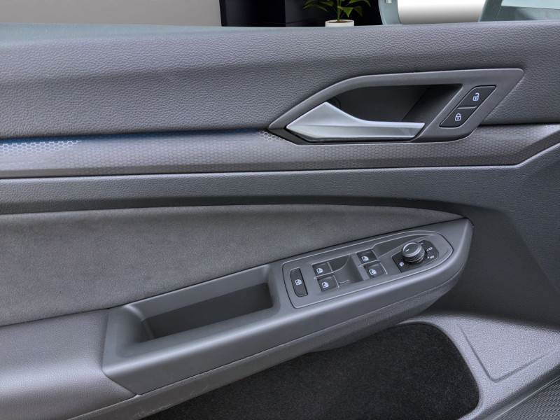 Bild 9: Volkswagen Golf GTI PDC LED+ DAB+ LM17 KLIMA