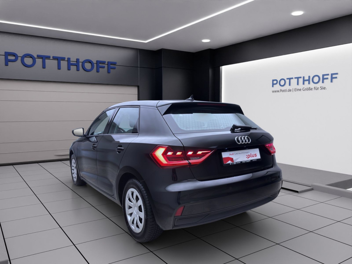 Thumb 1: Audi A1 Sportback 25 TFSI SITZHZG LED PDC KLIMA LM17
