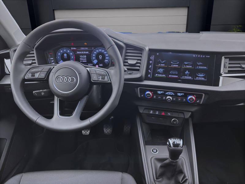 Bild 11: Audi A1 Sportback 25 TFSI SITZHZG LED PDC LM17