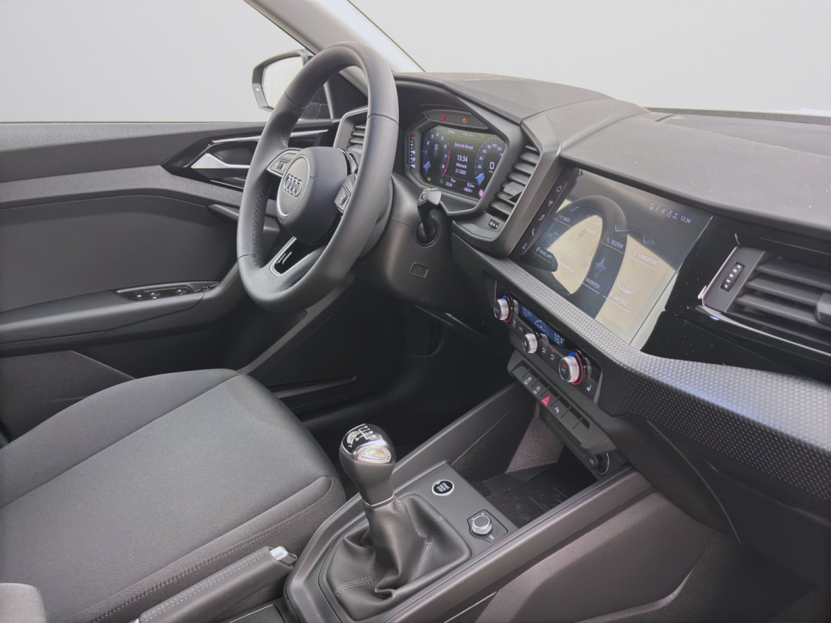 Thumb 15: Audi A1 Sportback 25 TFSI SITZHZG LED PDC LM17