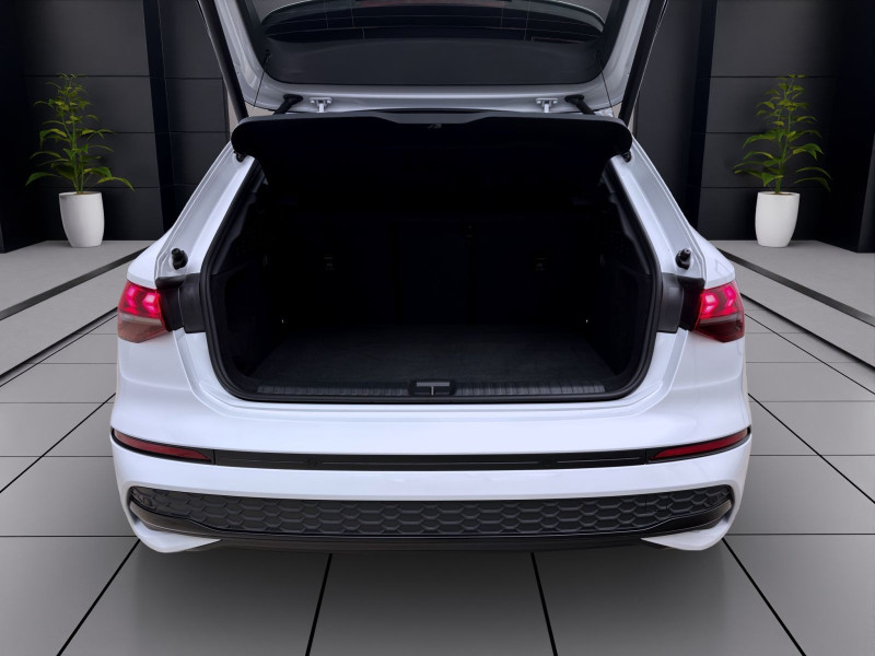 Bild 3: Audi A3 Sportback 30 TFSI ADVANCED PANO NAVI SONOS HuD