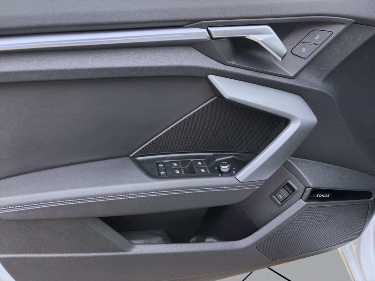 Thumb 9: Audi A3 Sportback 30 TFSI ADVANCED PANO NAVI SONOS HuD