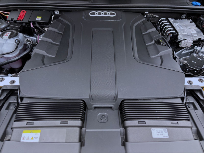 Bild 17: Audi Q8 45 TDI Q AHK MATRIX HuD SITZHZG KLIMA