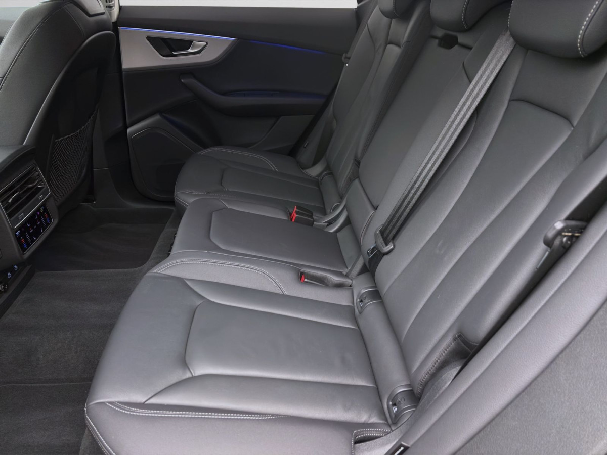 Thumb 14: Audi Q8 45 TDI Q AHK MATRIX HuD SITZHZG KLIMA