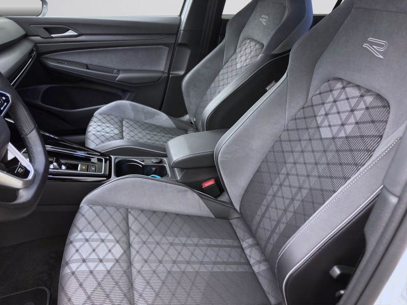 Bild 8: Volkswagen Golf Variant 2.0 TDI DSG R-LINE KAMERA NAVI PDC SITZHZG