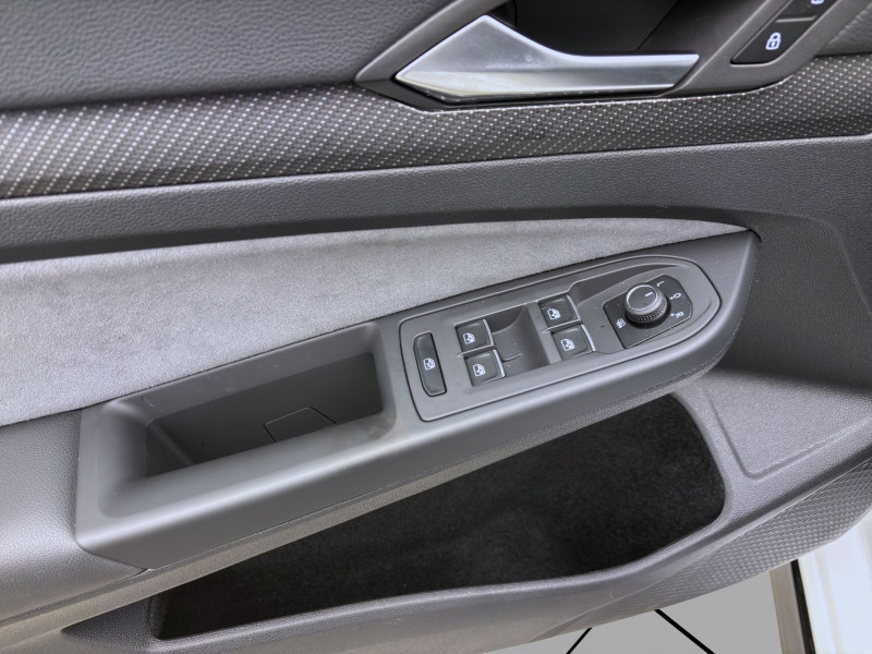 Bild 9: Volkswagen Golf Variant 2.0 TDI DSG R-LINE KAMERA NAVI PDC SITZHZG