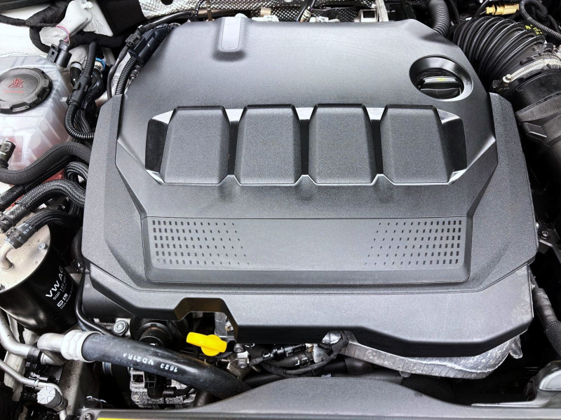 Bild 18: Volkswagen Golf Variant 2.0 TDI DSG R-LINE KAMERA NAVI PDC SITZHZG