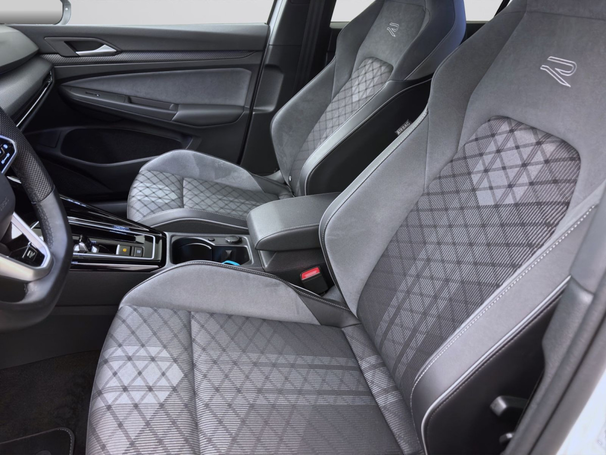 Thumb 8: Volkswagen Golf Variant 2.0 TDI DSG R-LINE KAMERA NAVI PDC SITZHZG