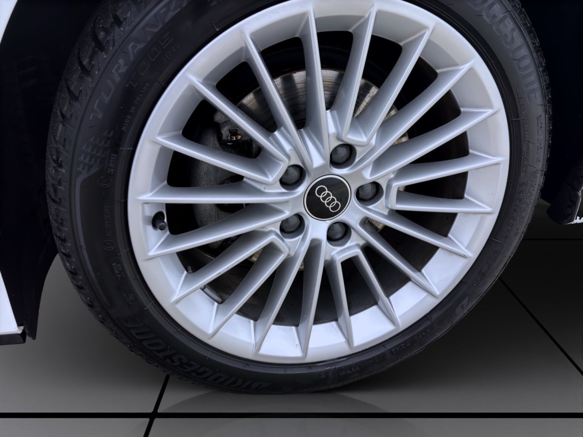 Thumb 7: Audi A3 Limousine 30 TDI ADVANCED NAVI+ SITZHZG PDC KLIMA