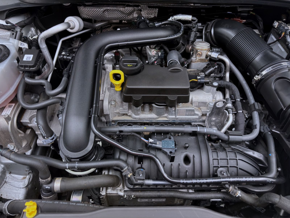 Thumb 16: Volkswagen Taigo 1.0 TSI DSG STYLE NAVI IQ.LIGHT KAMERA AHK