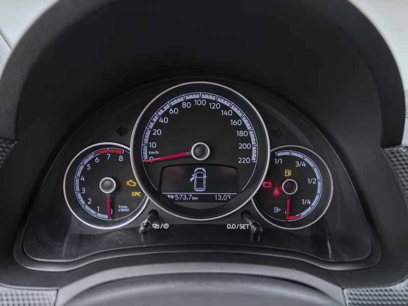 Bild 11: Volkswagen up! 1.0 MPI MOVE UP! KLIMA DAB+