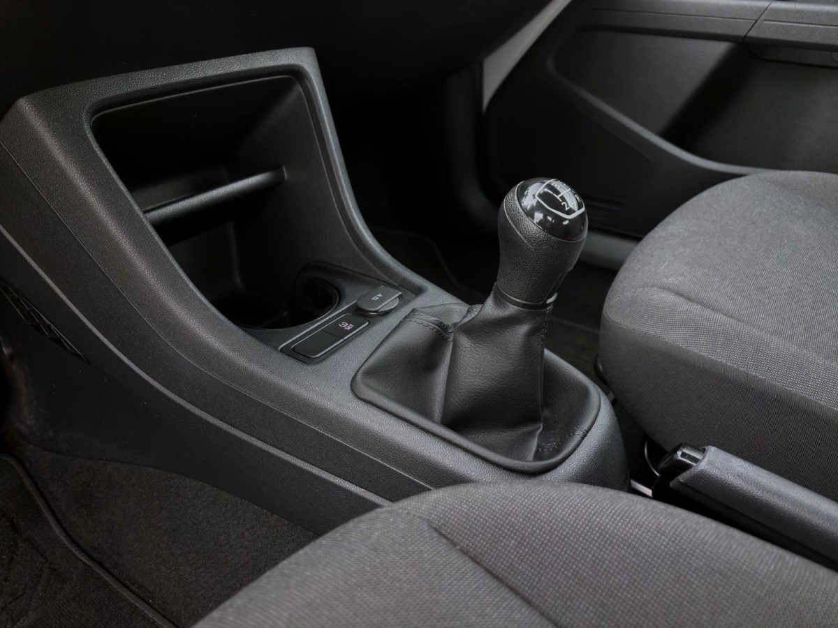 Thumb 13: Volkswagen up! 1.0 MPI MOVE UP! KLIMA DAB+