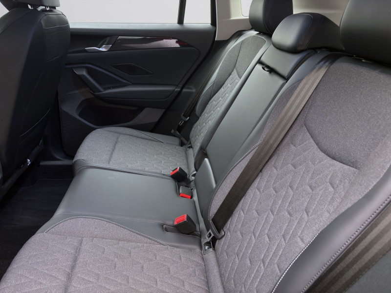 Bild 14: Volkswagen Tiguan 1.5 eTSI DSG LIFE AHK KAMERA ACC SITZHZG