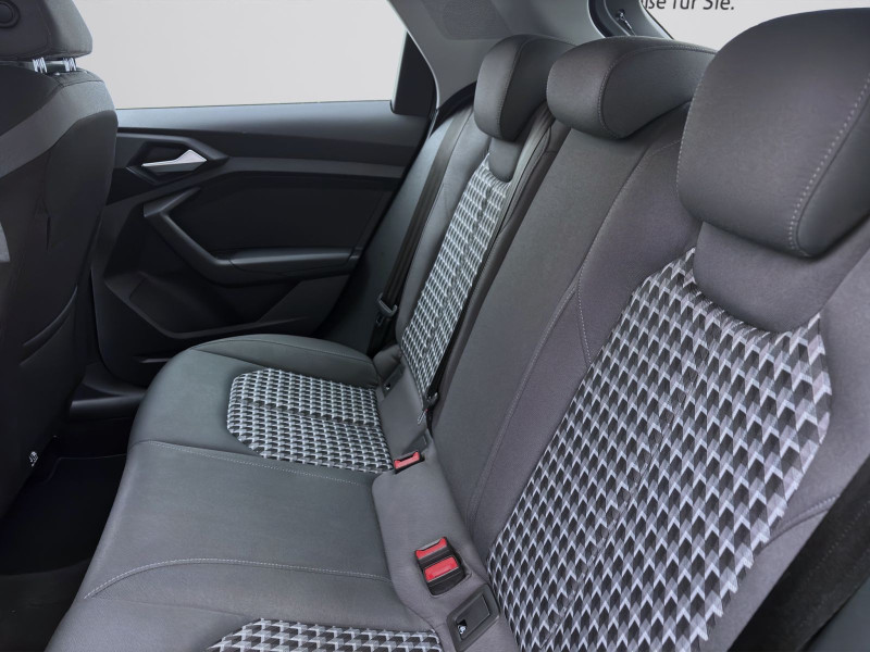 Bild 13: Audi A1 Sportback 35 TFSI ADVANCED ACC LM17 SITZHZG PDC