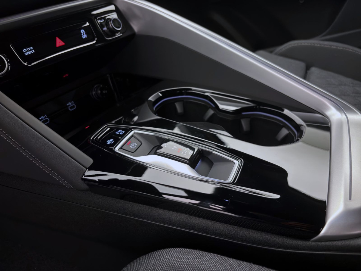 Thumb 13: Audi Q5 TDI Q S LINE AHK MATRIX LM20 NAVI+ KLIMA