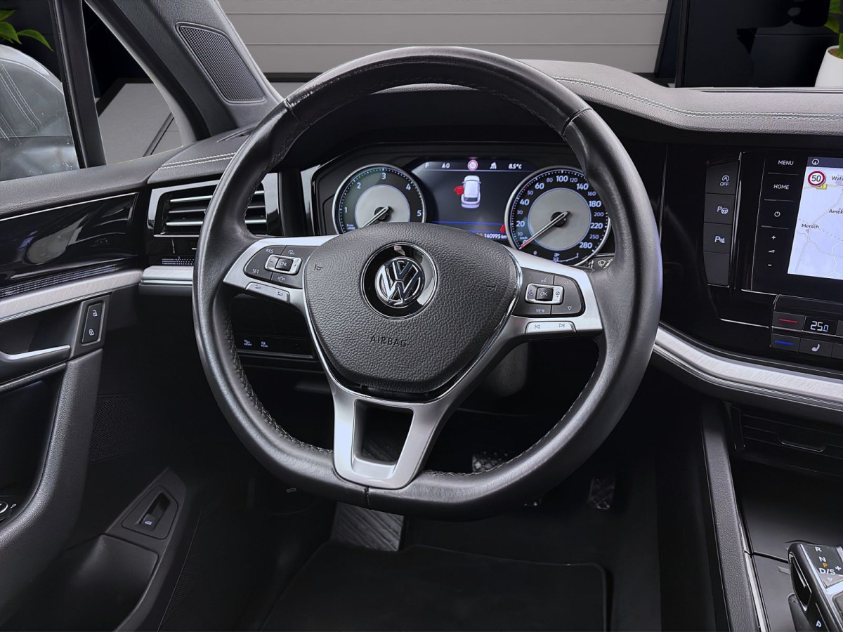 Thumb 10: Volkswagen Touareg 3.0 TDI DSG 4M ELEGANCE NAVI AHK KAMERA PDC