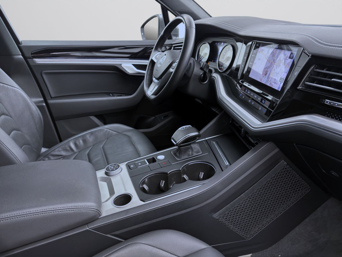 Thumb 15: Volkswagen Touareg 3.0 TDI DSG 4M ELEGANCE NAVI AHK KAMERA PDC