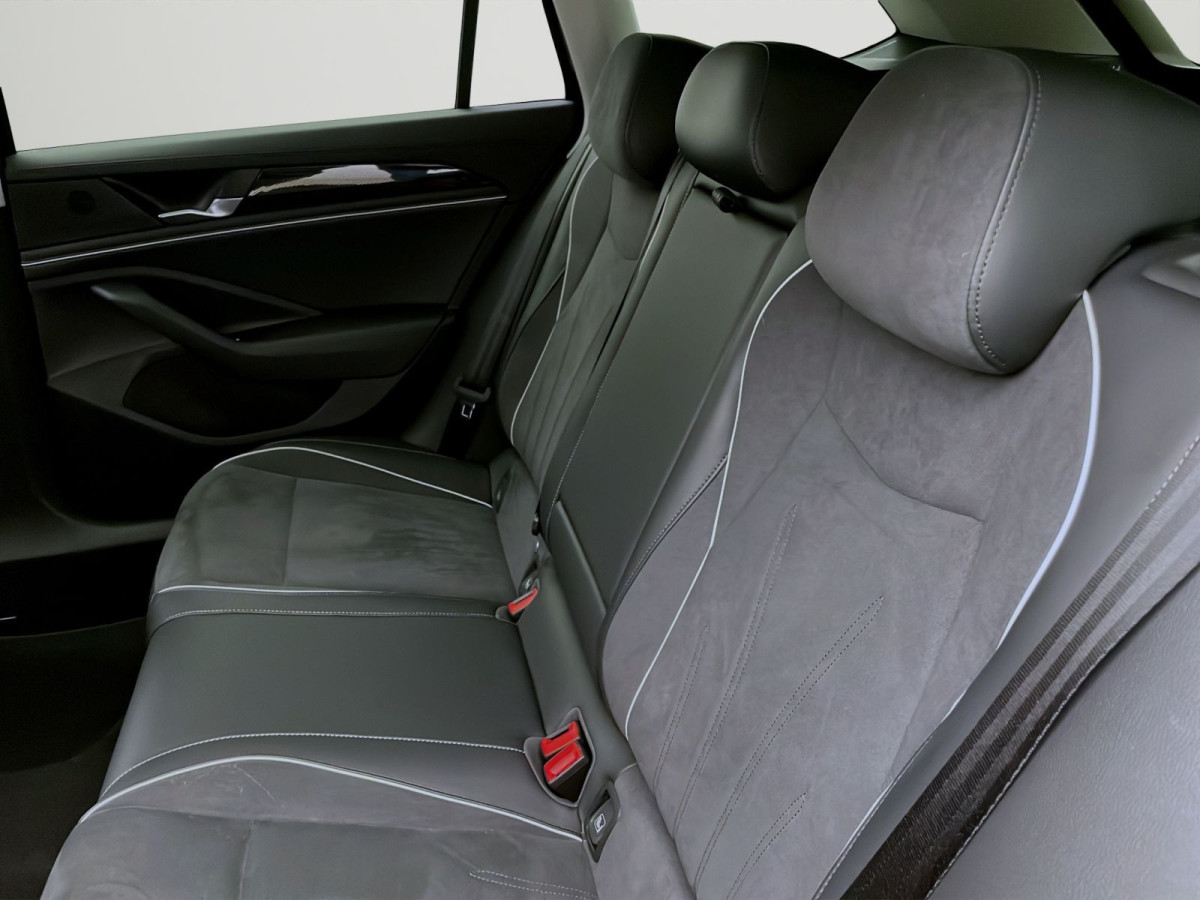 Thumb 13: Volkswagen Passat Variant 1.5 eTSI DSG BUSINESS NAVI KAMERA AHK KLIMA