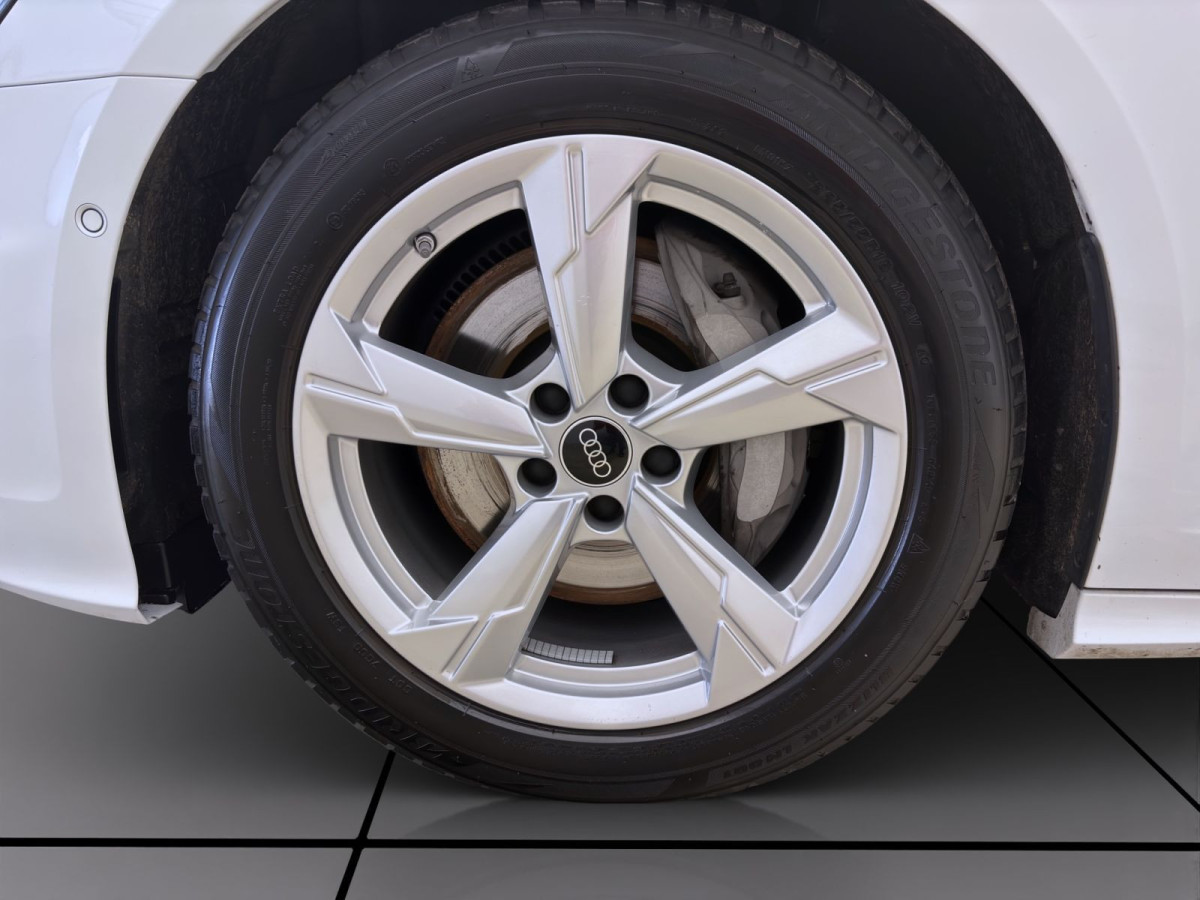 Thumb 7: Audi A6 Avant 50 TDI Q 2x S LINE PANO AHK LM21 VIRTUAL