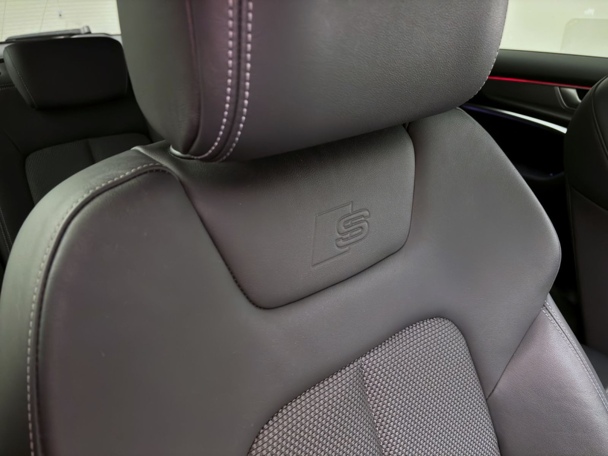 Thumb 16: Audi A6 Avant 50 TDI Q 2x S LINE PANO AHK LM21 VIRTUAL