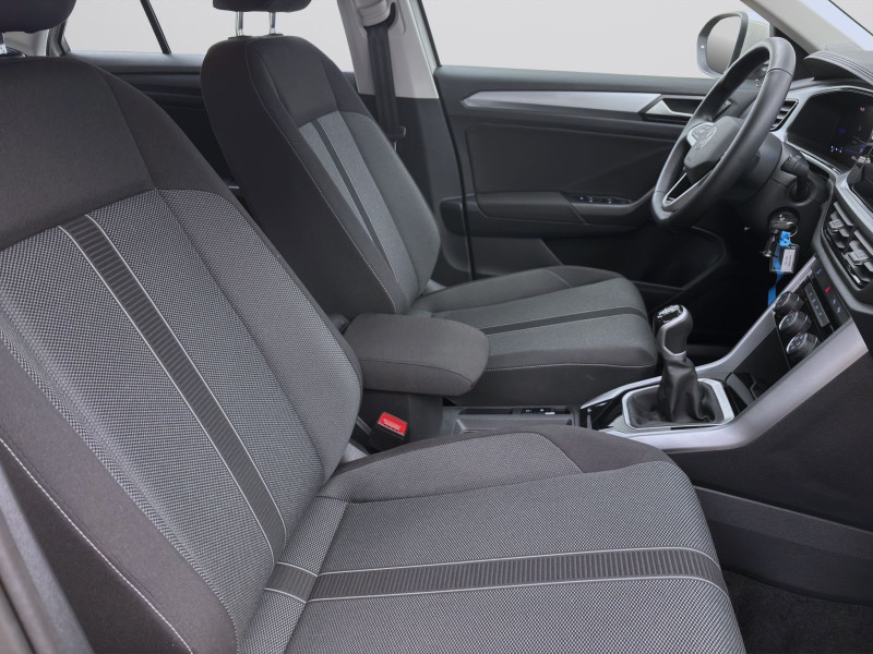 Bild 14: Volkswagen T-Roc 1.0 TSI LIFE KAMERA PDC LED DAB+