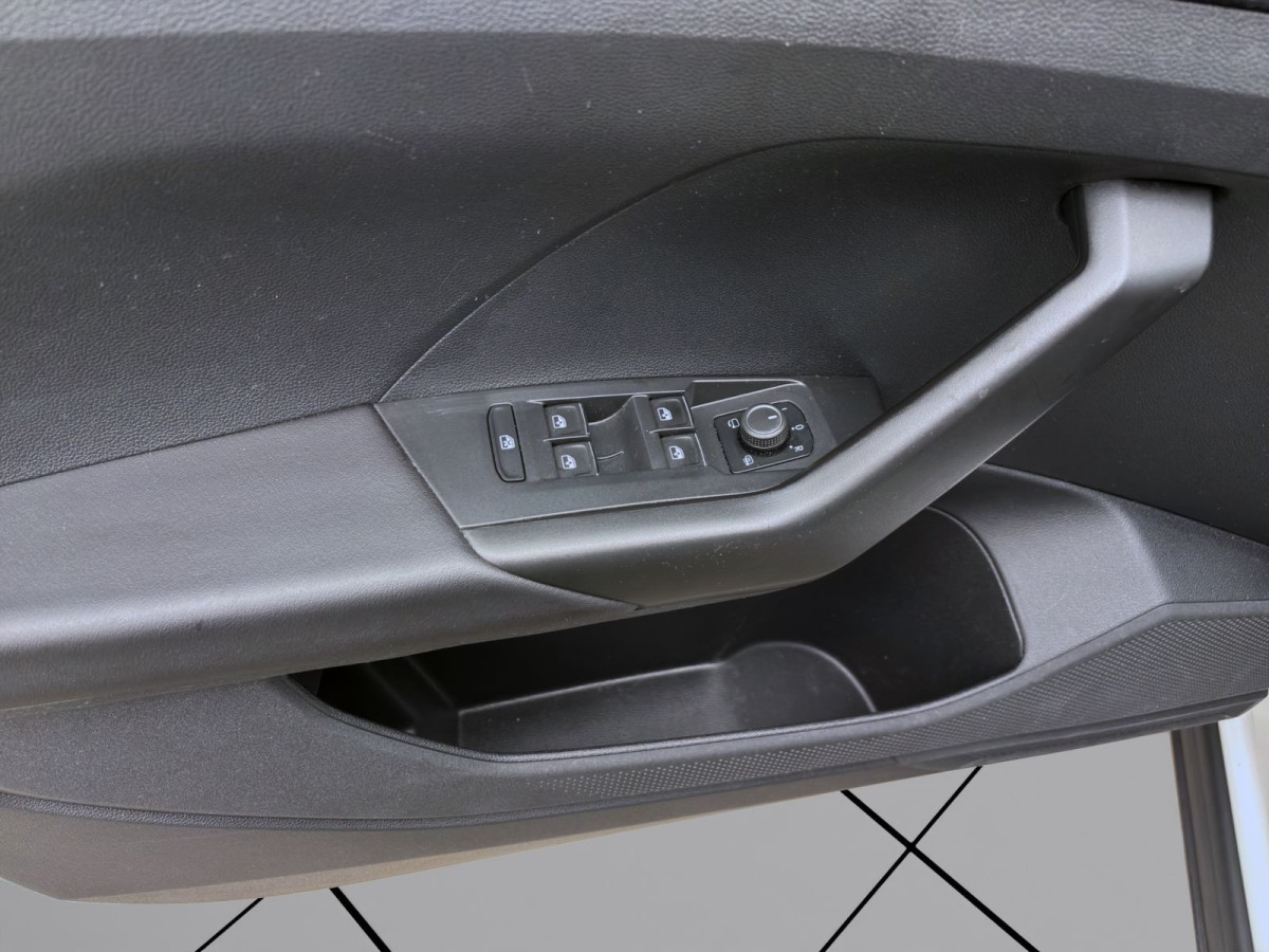 Thumb 9: Volkswagen T-Cross 1.0 TSI DSG STYLE NAVI KAMERA PDC SITZHZG