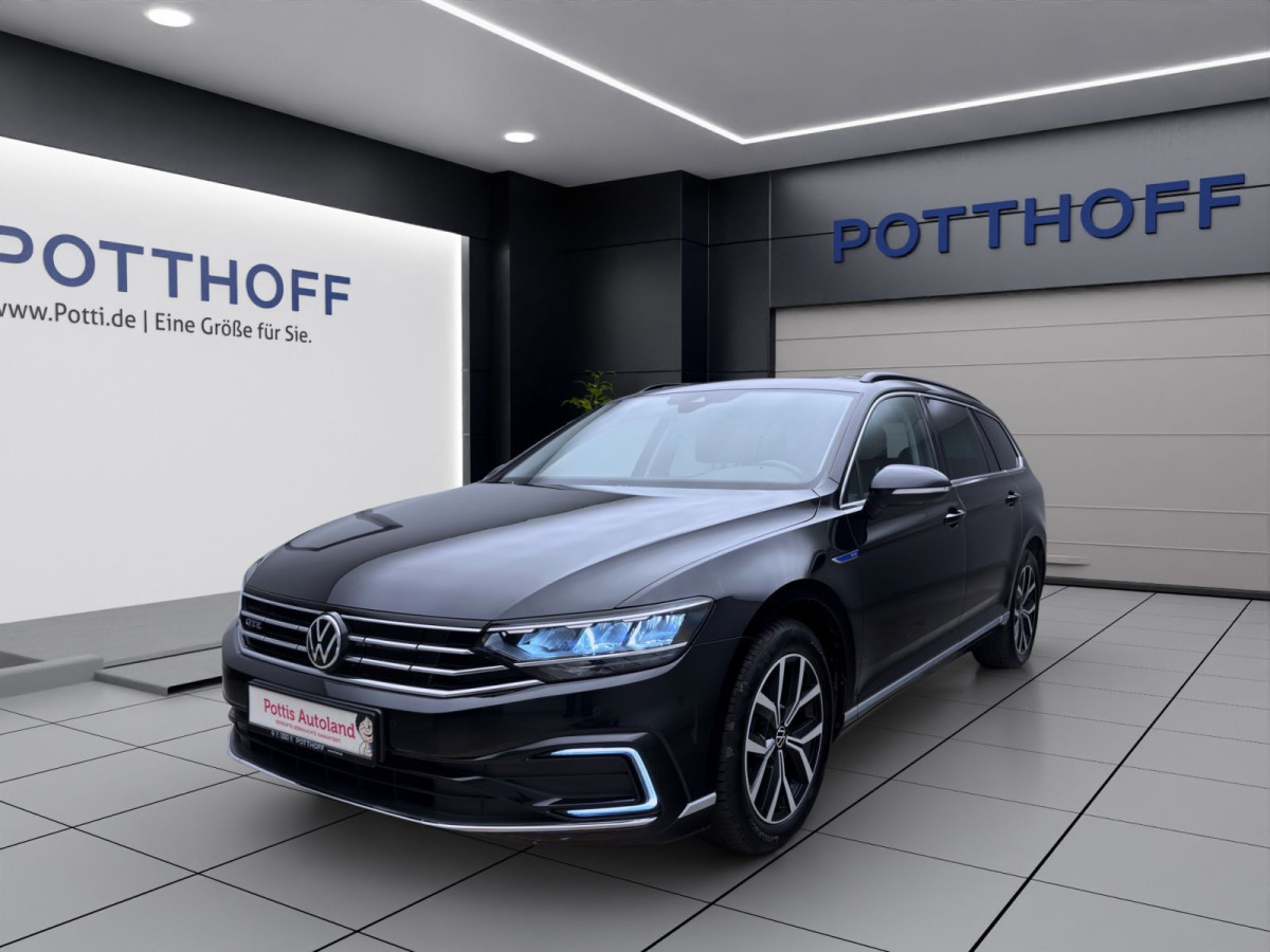 Thumb 0: Volkswagen Passat Variant 1.4 TSI DSG GTE PANO AHK NAVI KAMERA