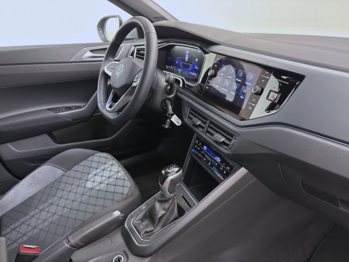 Thumb 15: Volkswagen Taigo 1.0 TSI DSG R-LINE IQ.LIGHT ACC KAMERA PDC