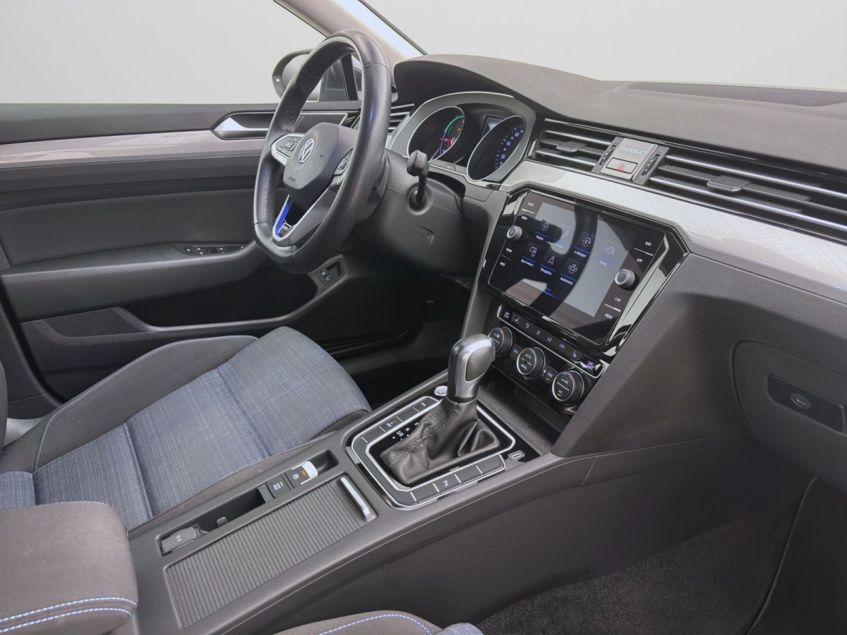 Thumb 15: Volkswagen Passat Variant 1.4 TSI DSG eHybrid GTE NAVI KAMERA PDC SHZG LED