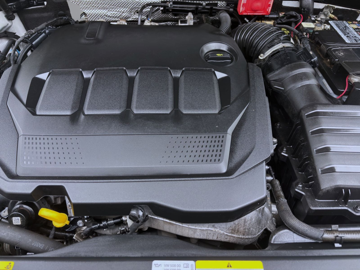 Thumb 16: Volkswagen Passat Variant 2.0 TDI DSG ELEGANCE NAVI KAMERA LEDER