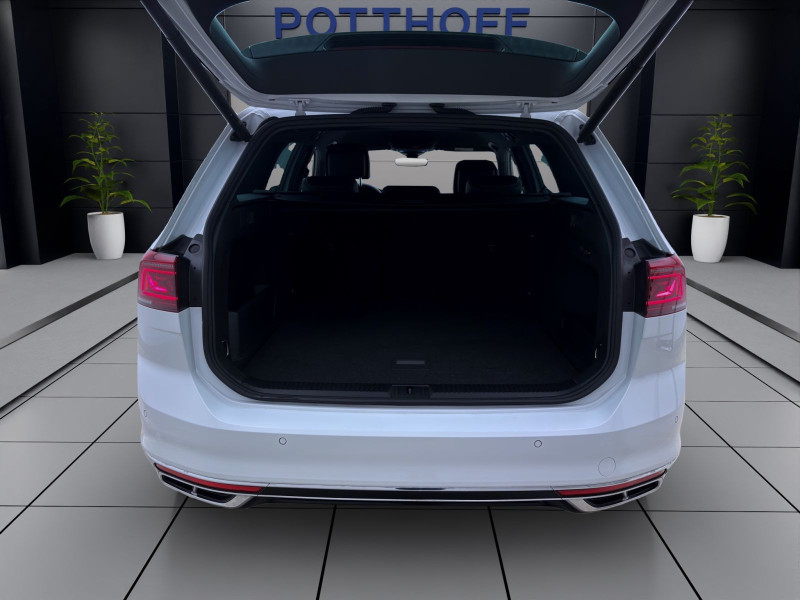 Bild 3: Volkswagen Passat Variant 2.0 TDI DSG ELEGANCE STDHZG NAVI AHK KAMERA