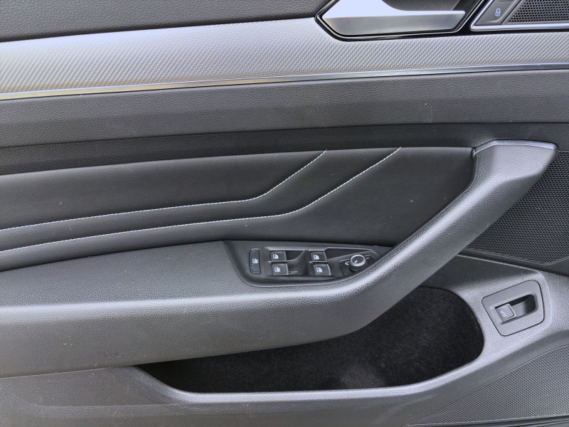 Bild 9: Volkswagen Passat Variant 2.0 TDI DSG ELEGANCE STDHZG NAVI AHK KAMERA