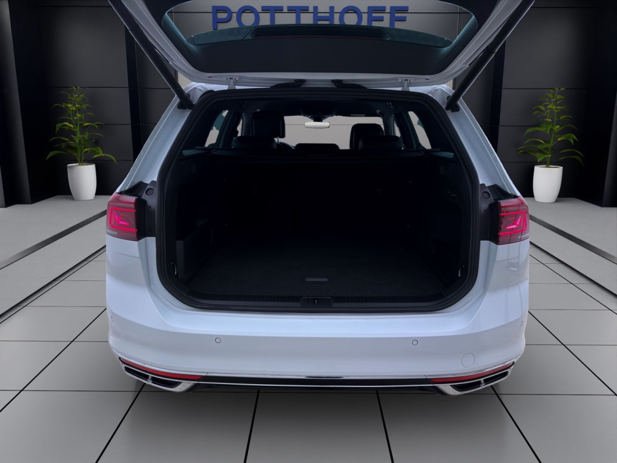 Thumb 3: Volkswagen Passat Variant 2.0 TDI DSG ELEGANCE STDHZG NAVI AHK KAMERA