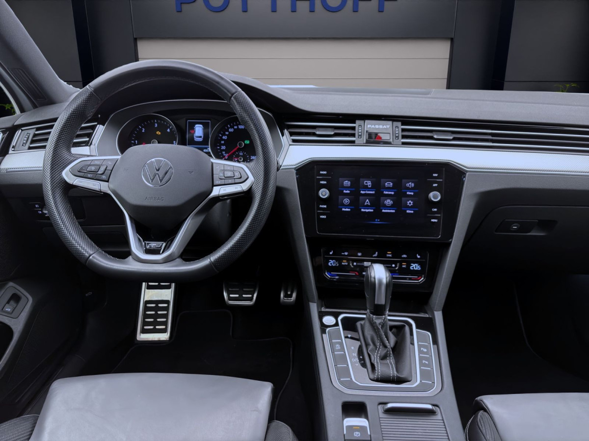 Thumb 12: Volkswagen Passat Variant 2.0 TDI DSG ELEGANCE STDHZG NAVI AHK KAMERA