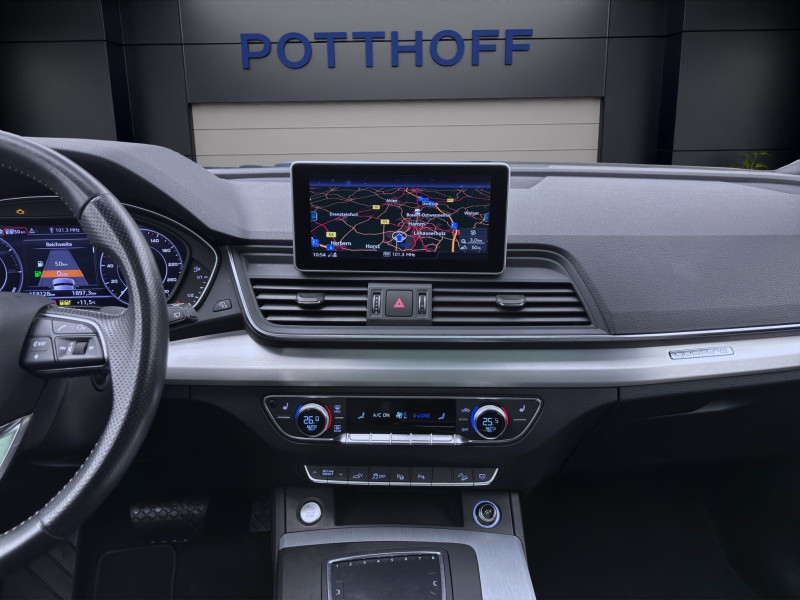 Bild 12: Audi Q5 50 TFSIe Q S LINE PANO PDC MATRIX LM20